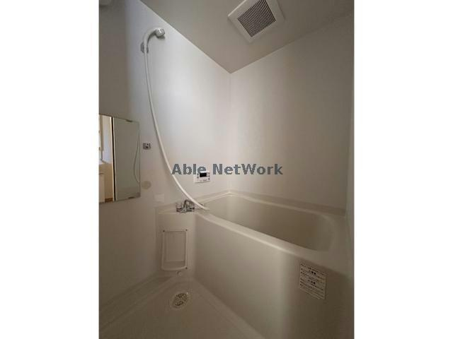 ヴェルドミール港ヶ丘 Ⅰの浴室|追い焚き付きのユニットバス