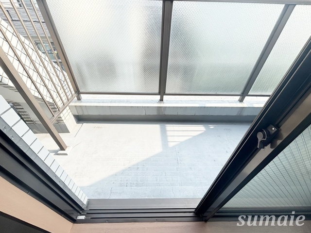 クレール山本のバルコニー|和室側のバルコニーです