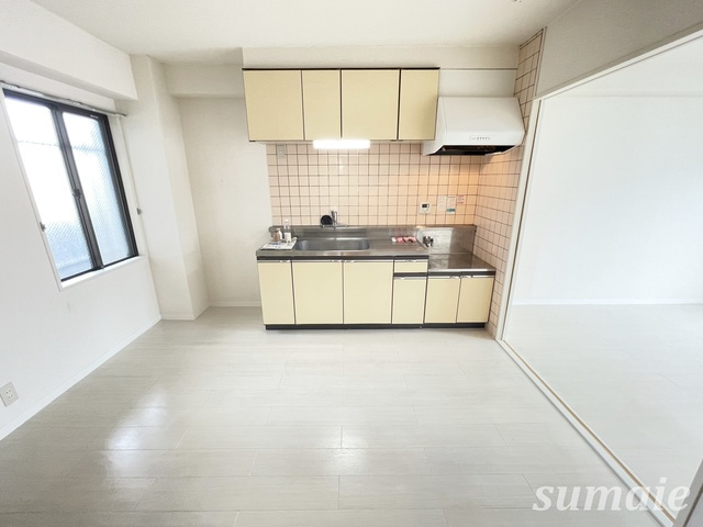 クレール山本のキッチン|広々キッチンスペースです