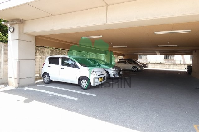 ブランドール山王(初期安プランあり！契約金10万円も可能です！)の駐車場