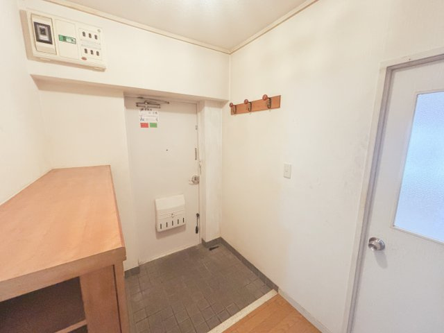 【玄関】