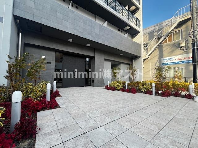 リアライズ南巽のエントランス