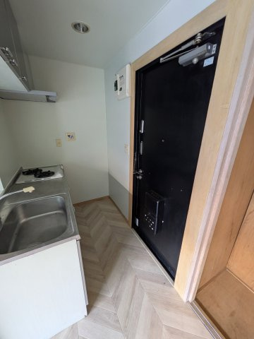 シャイン元住吉の玄関