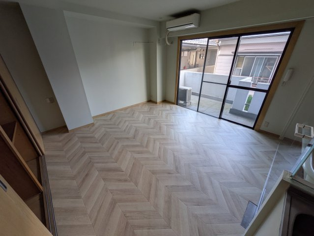 シャイン元住吉の居間・リビング