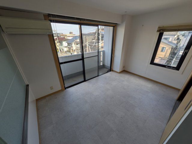 シャイン元住吉の居間・リビング