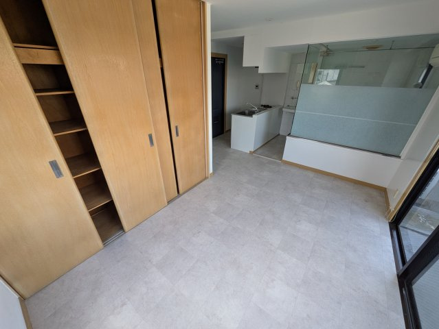 シャイン元住吉の居間・リビング