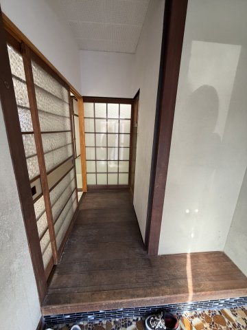 鵜の島貸家の玄関|落ち着いた玄関です