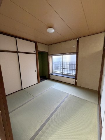 鵜の島貸家の和室|柔らかい畳が心地よい和室