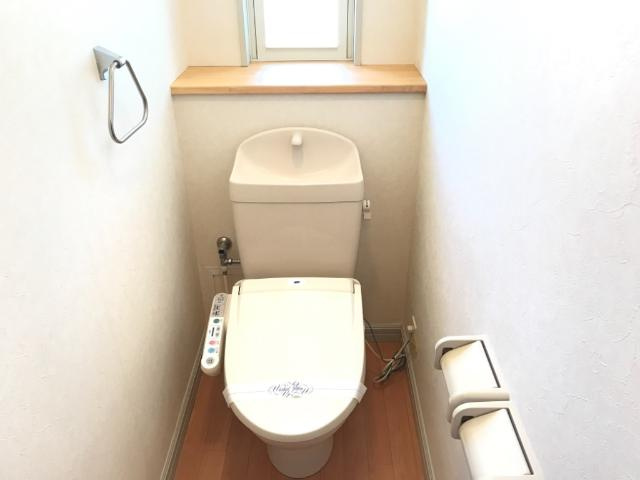 オーガスタＡのトイレ|シャワー付トイレ