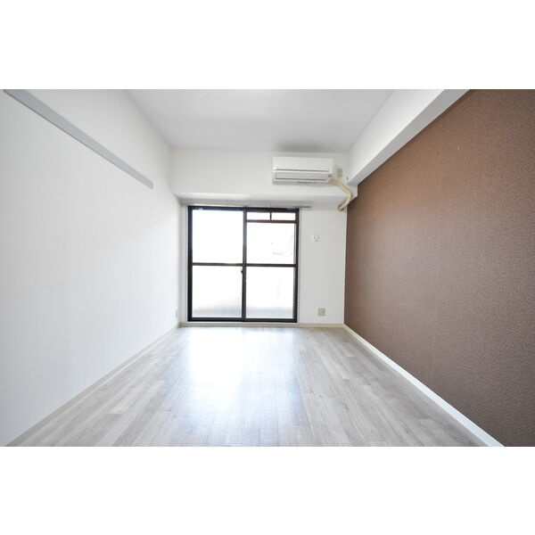 みつもとARRAYの洋室|ロフト