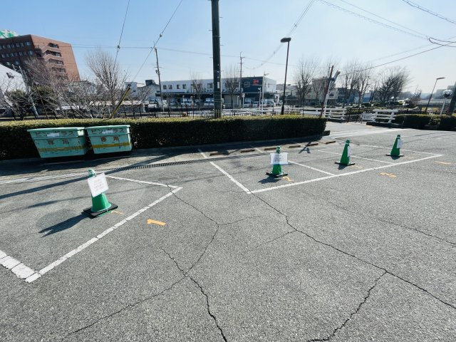 ディオ・フェルティ枚方の駐車場|◆来客用駐車スペースがございます！身内やお友達が来られても近隣で探す心配がありません！