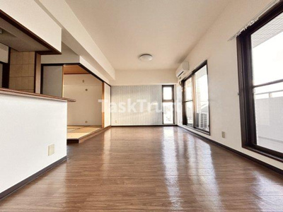 【居間・リビング】 | パードレ関目