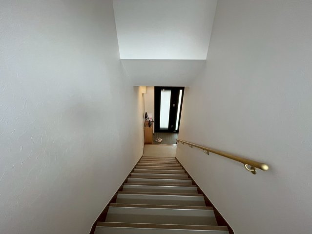 豊明市倉庫付き事務所の内装