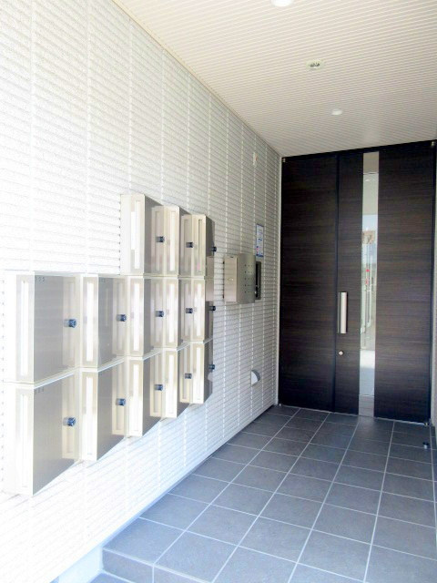 Cielのその他|オートロック付きのエントランス