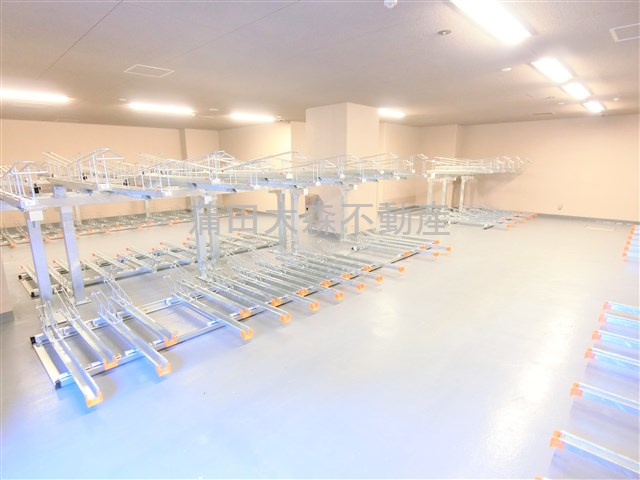 ラティエラ大鳥居のその他共用部分|屋根付きの駐輪場　