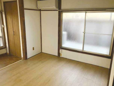 【寝室】 | 吉田町１１８８－３貸家 