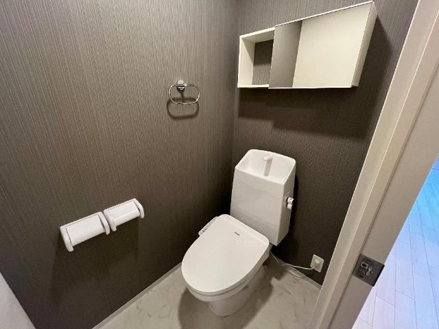 アドニスのトイレ|シャワー付トイレ