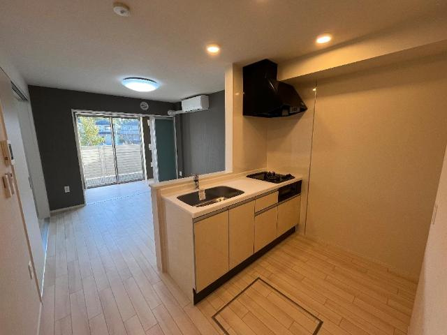 アドニスの居間・リビング|リビング