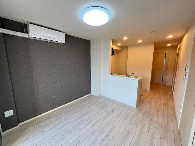 アドニスの居間・リビング|リビング