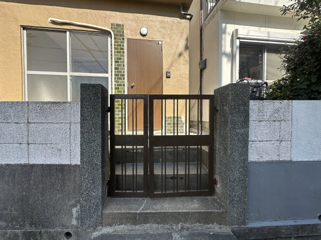 明石市和坂稲荷町戸建の外観