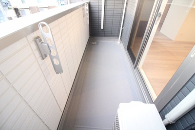 【バルコニー】 | D-ROOM五十川