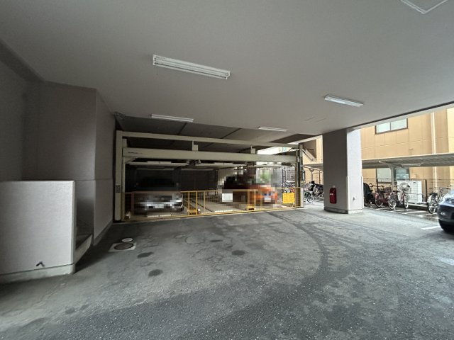 リフォーム中古マンション　アクアディア大垣　平成8年築の駐車場