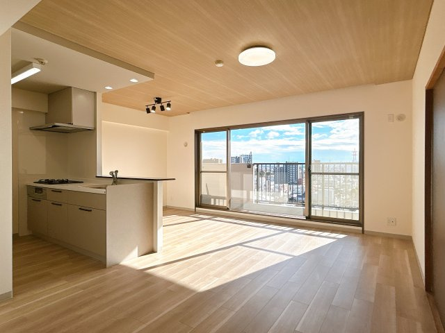 リフォーム中古マンション　アクアディア大垣　平成8年築の居間・リビング