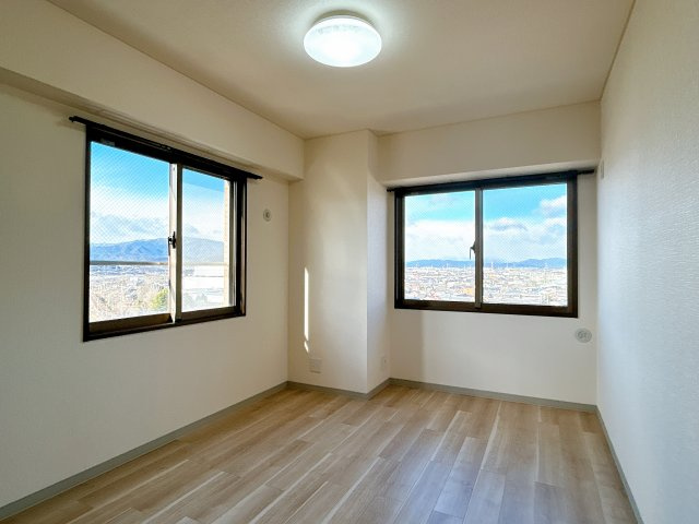 リフォーム中古マンション　アクアディア大垣　平成8年築の洋室