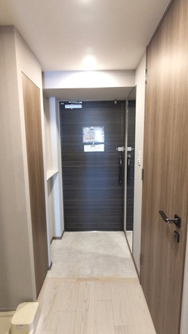 クレヴィアリグゼ西巣鴨の玄関