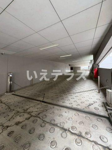 ストークコートのロビー