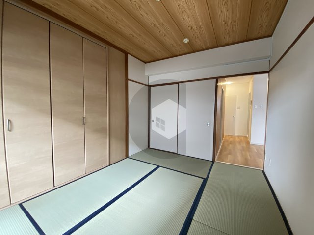 ロイヤルサカエマンションの寝室