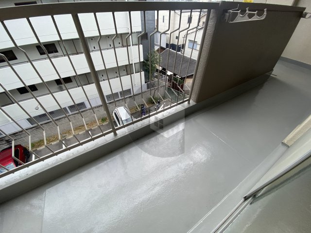 ロイヤルサカエマンションのバルコニー
