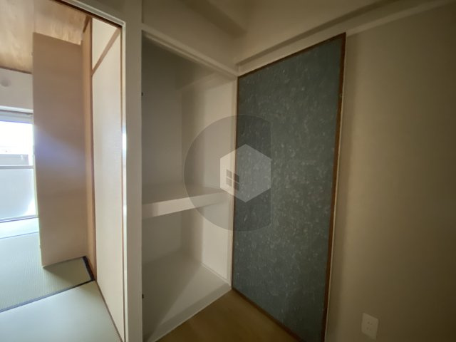 ロイヤルサカエマンションの収納