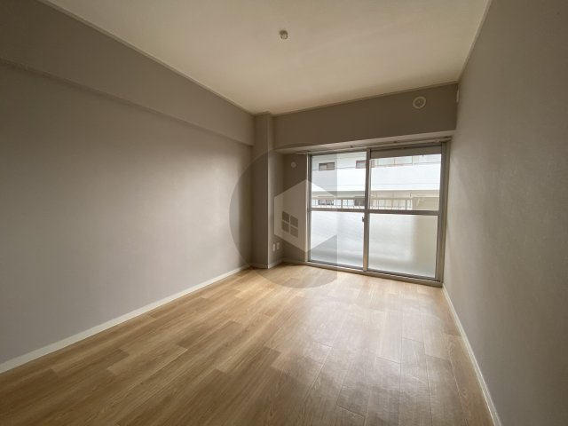 ロイヤルサカエマンションの居間・リビング