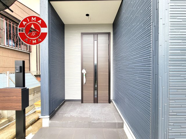 福岡市城南区樋井川4丁目第1-1棟（1号棟）の玄関|おでかけの時も帰った時も、「我が家」を最初に感じでもらえる素敵な空間に。