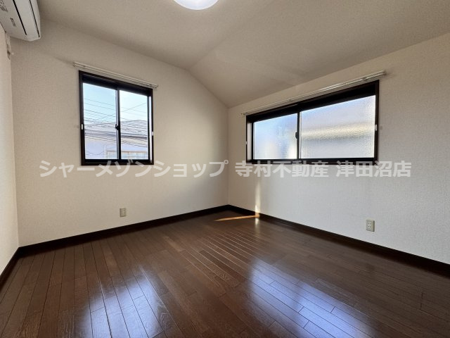 山﨑邸西棟の洋室