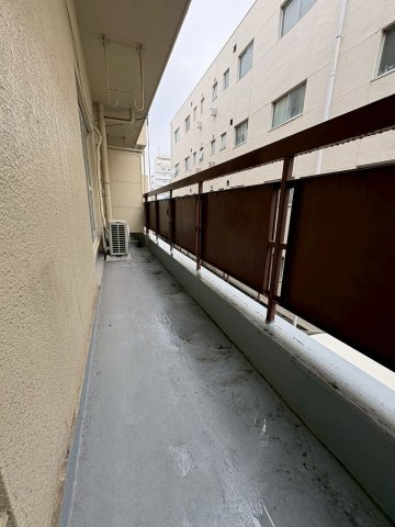 東田マンションのバルコニー