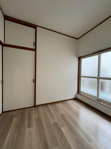 東田マンションの居間・リビング