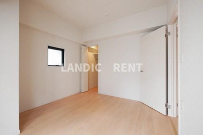 【洋室】 | ラ・シルフィード博多駅南