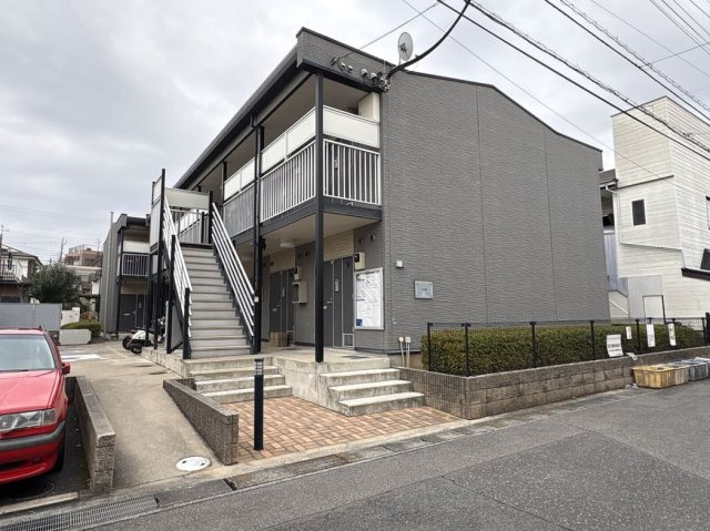 レオパレストサキ