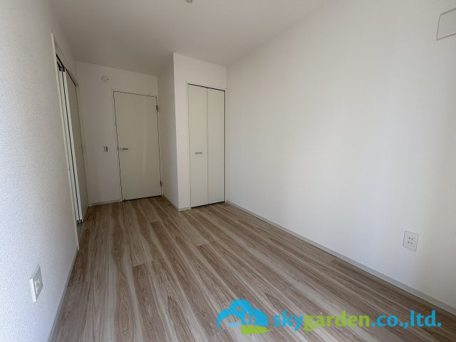 茅ヶ崎市松尾1期　新築戸建の洋室|リビング隣の洋室