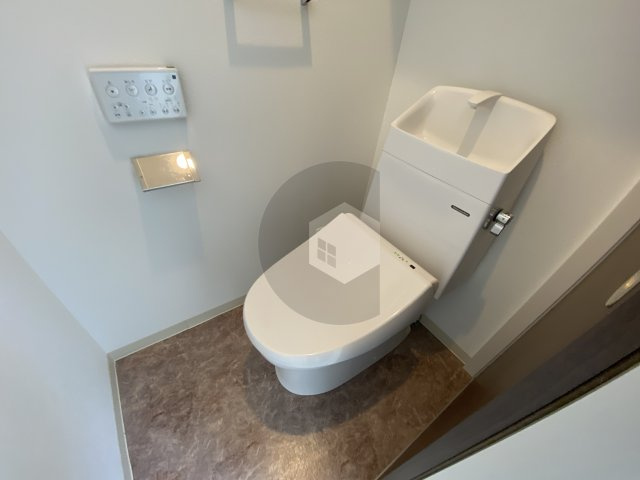 F asesiaグロリアのトイレ