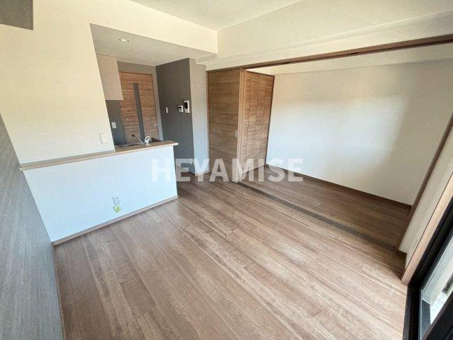 MODERN PALAZZO 長崎 Centralの居間・リビング|※同物件同室タイプの写真でございます※現況を優先します※