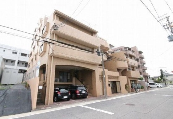 三旺マンション第２社台の外観