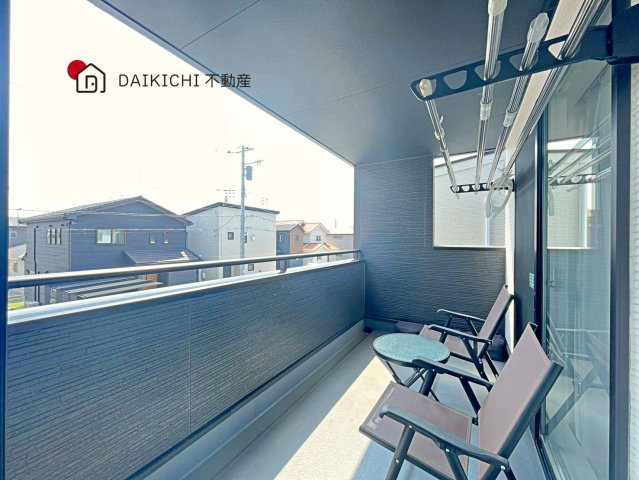 【バルコニー】 | 鴻巣市小松3丁目　中古戸建