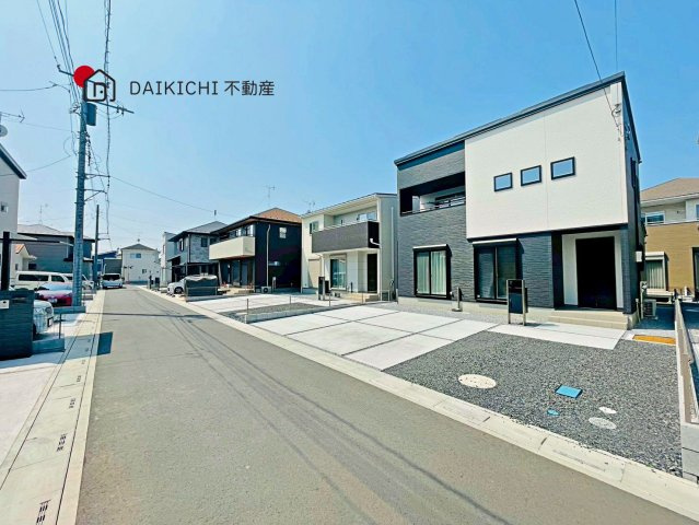 【前面道路含む現地写真】 | 鴻巣市小松3丁目　中古戸建