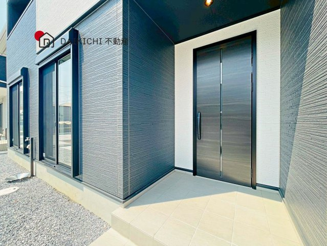 【玄関】 | 鴻巣市小松3丁目　中古戸建