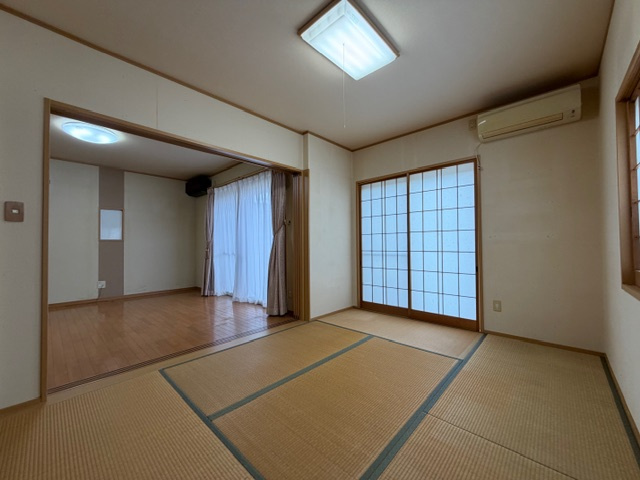 都城市五十町の中古一戸建の和室