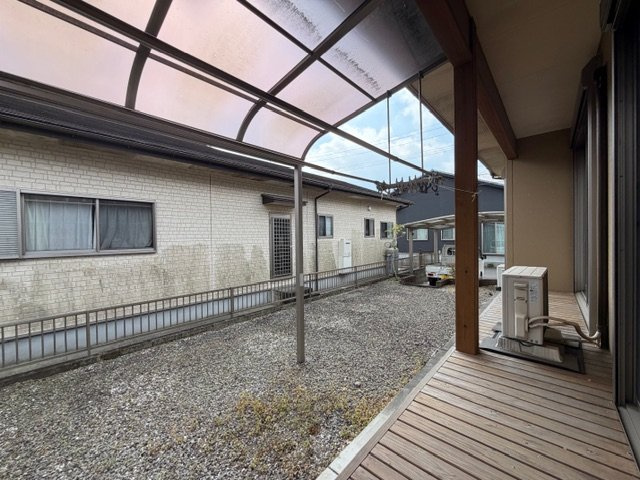 都城市五十町の中古一戸建のバルコニー