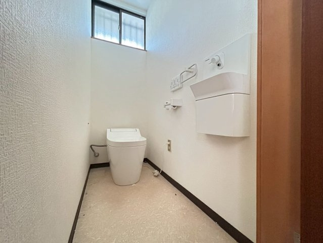 外院3丁目戸建のトイレ